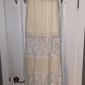 White/Creamy maxi skirt